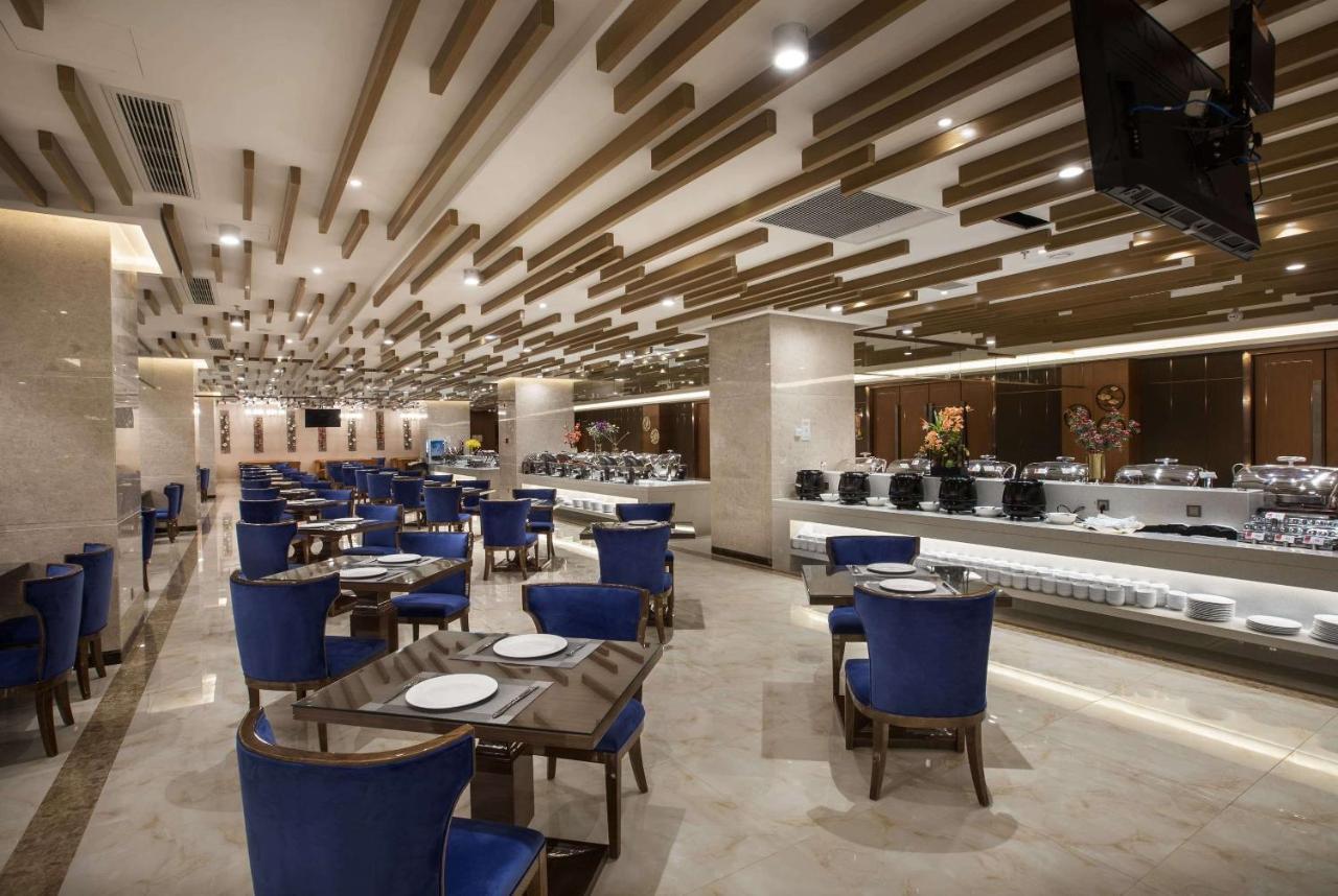 Ramada Plaza By Wyndham Enshi Hotel Bagian luar foto